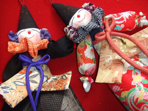 ピエロ詳細色違い