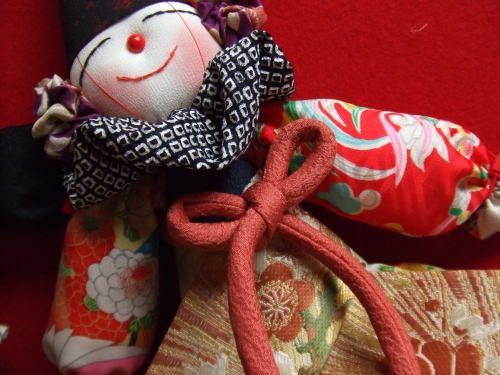 ピエロ詳細前面拡大